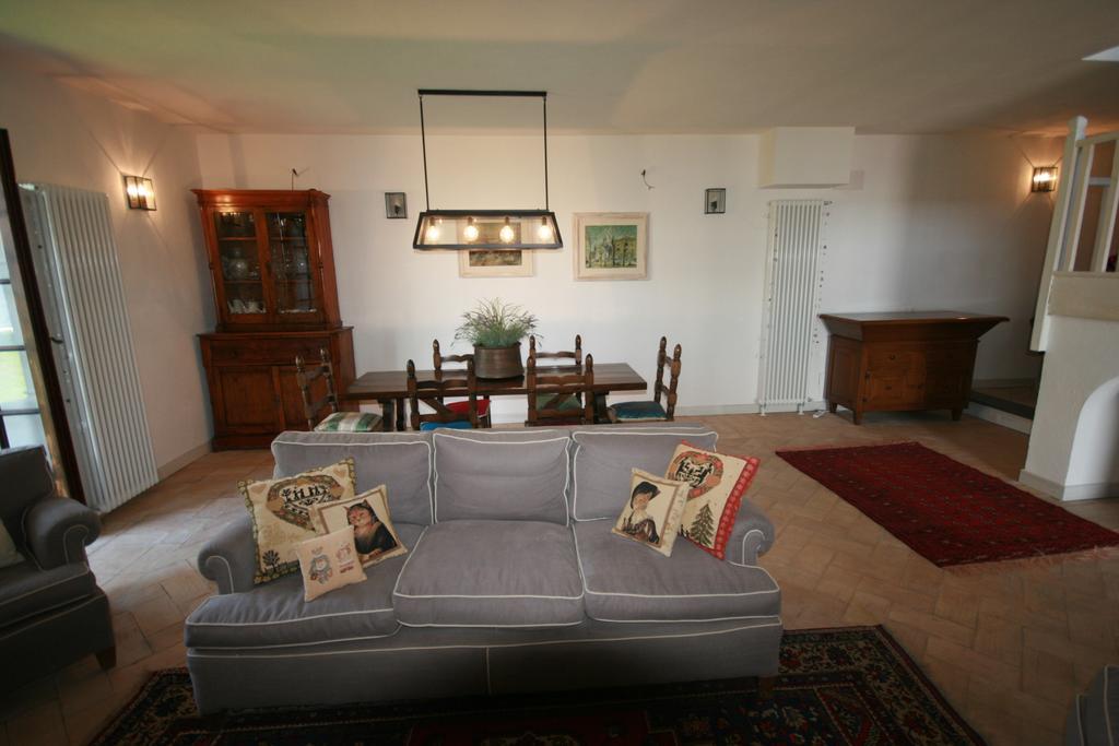 La Villa Di Augusto Anguillara Sabazia Habitación foto